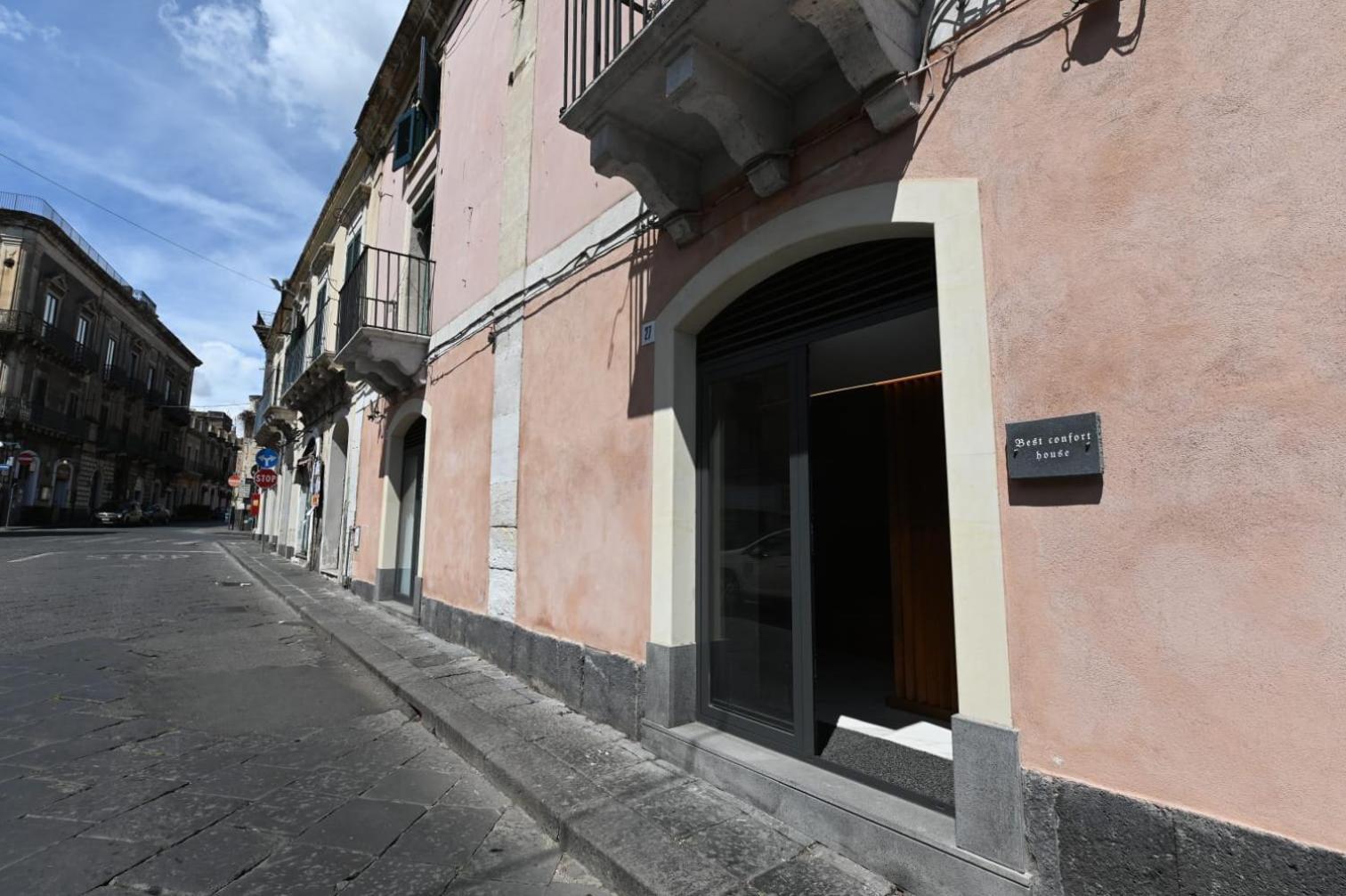 Suite Al Centro Storico Acireale Luaran gambar